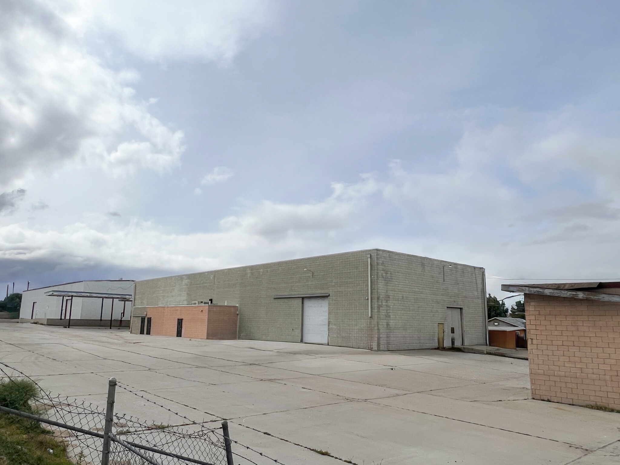 2374 E Main St, Barstow, CA for Rent