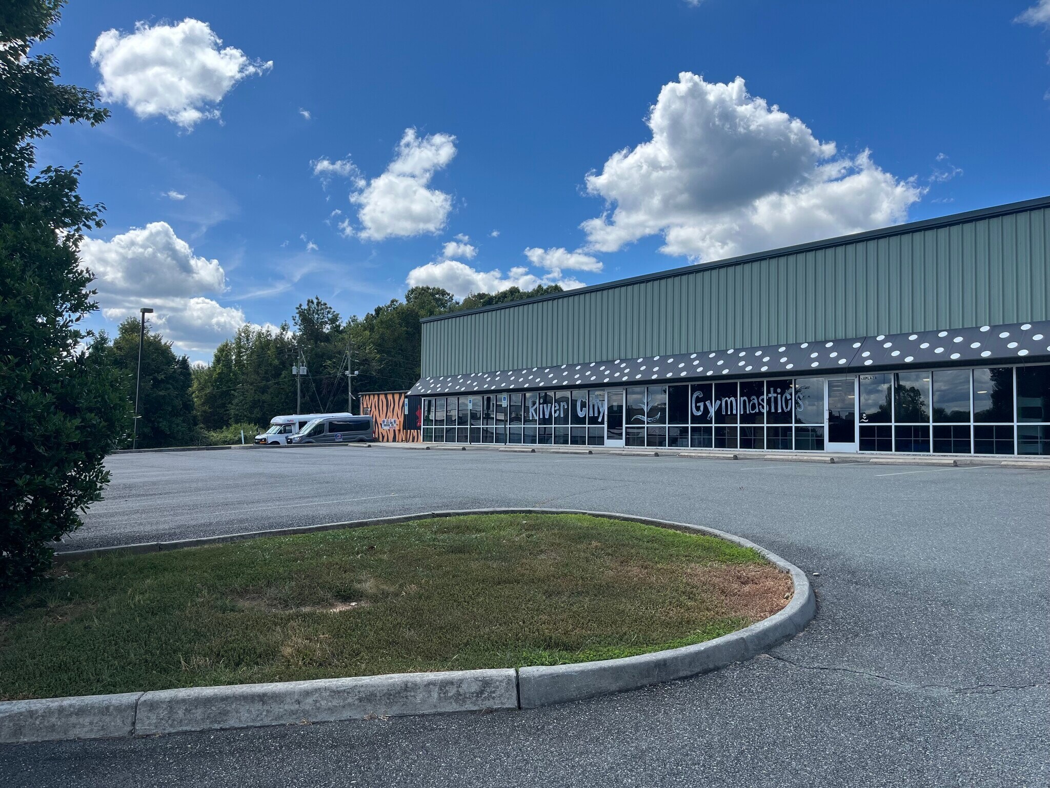 48 Plaza Dr, Manakin Sabot, VA for Rent
