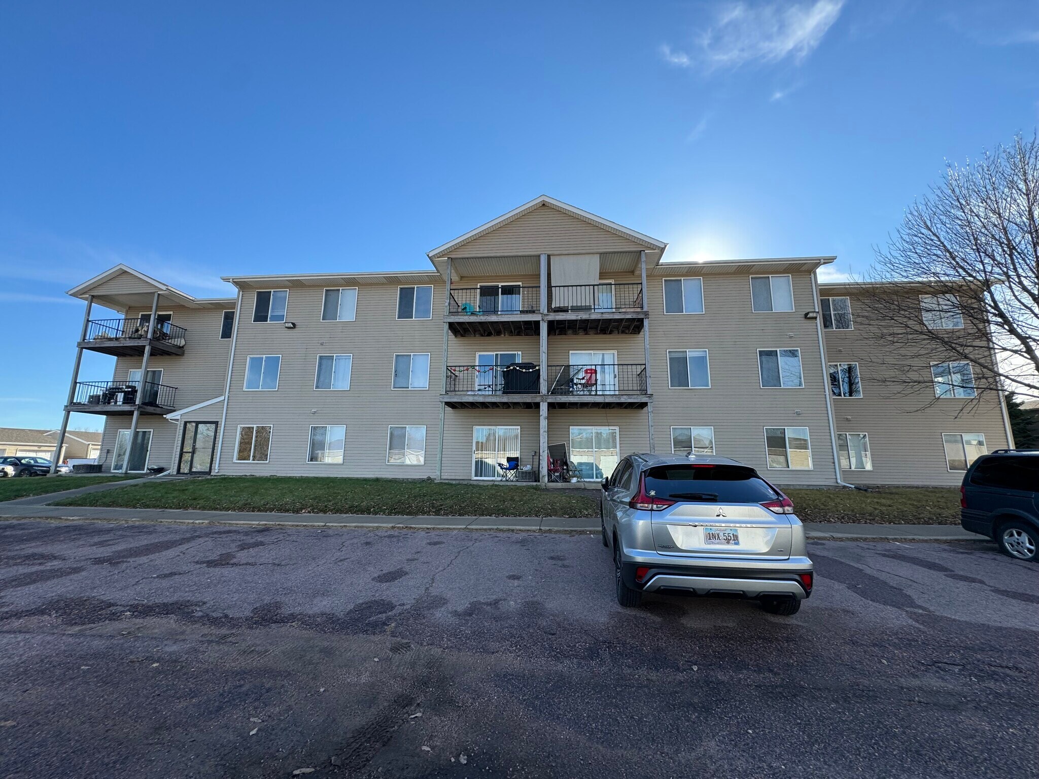 4609 E 26th St, Sioux Falls, SD for Sale