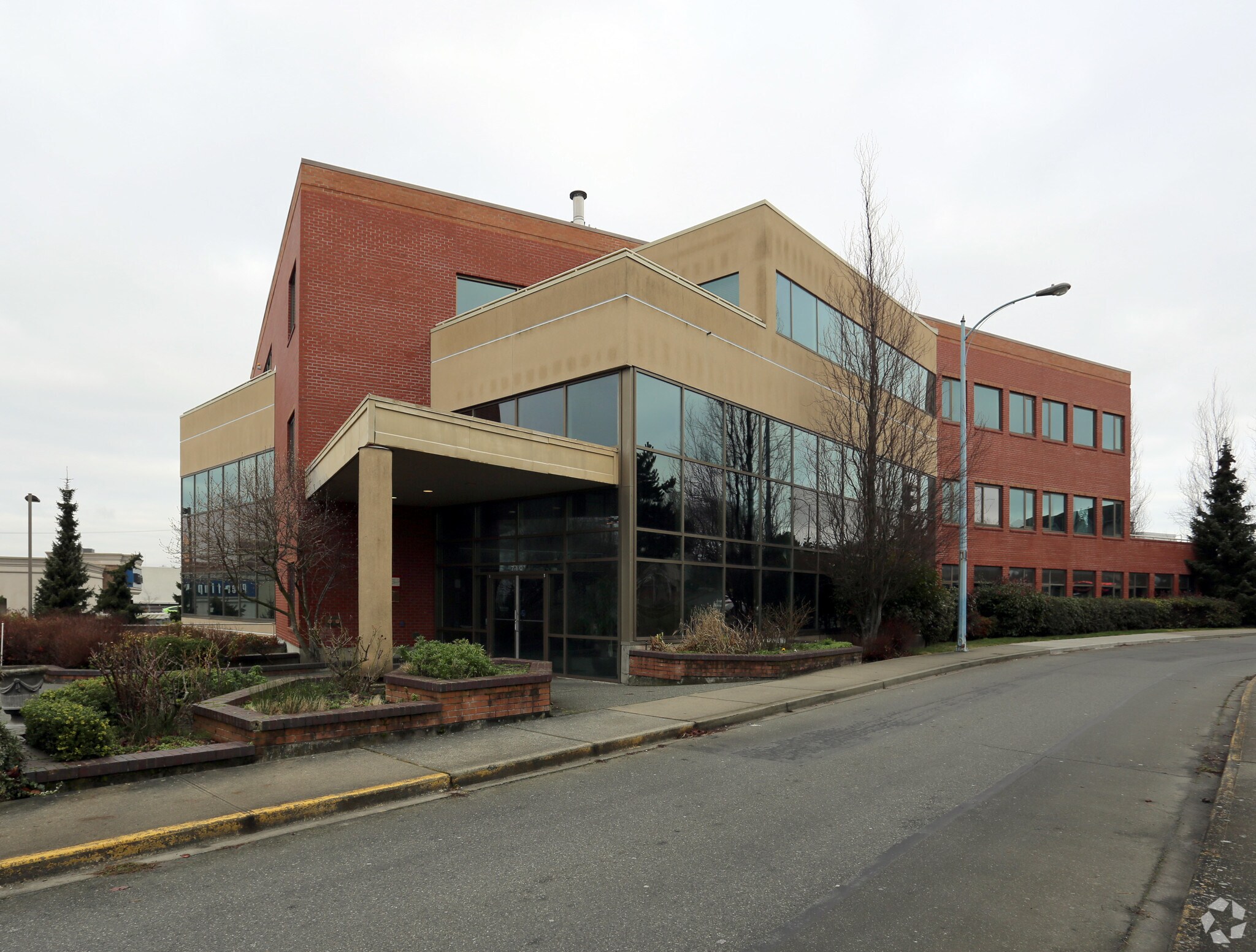 710 Redbrick St, Victoria, BC for Rent