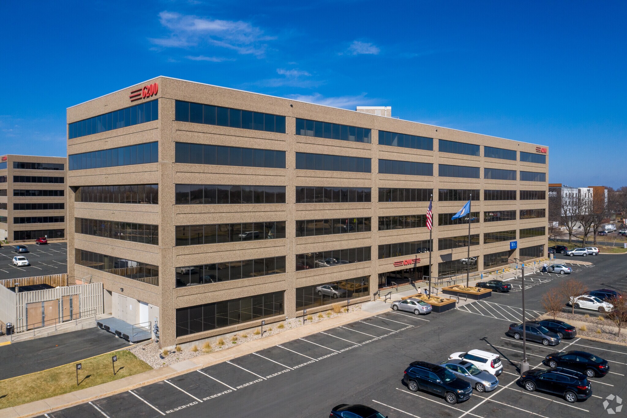 6200 Shingle Creek Pky, Brooklyn Center, MN for Rent