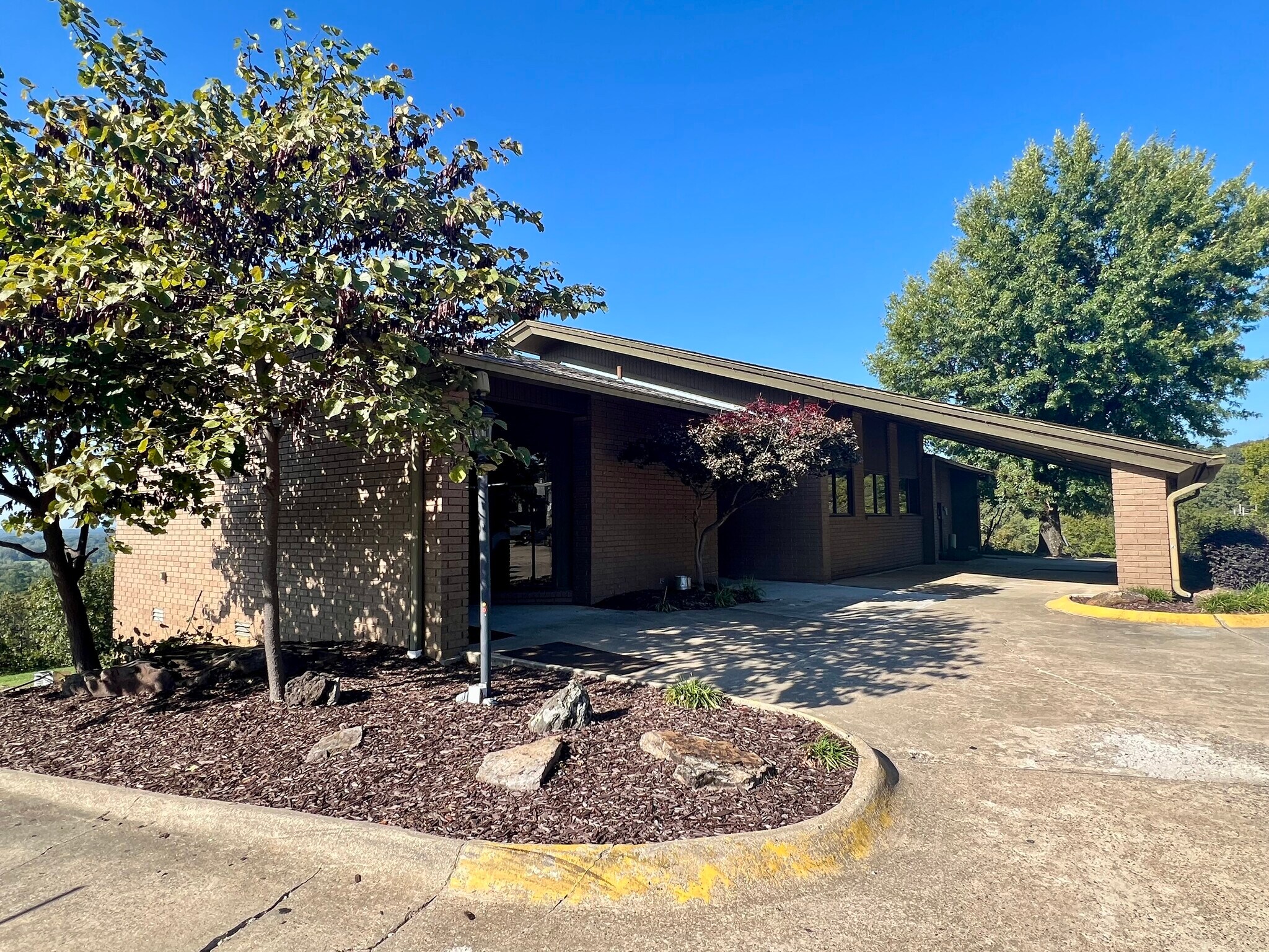 617 Fayetteville Rd, Van Buren, AR for Rent