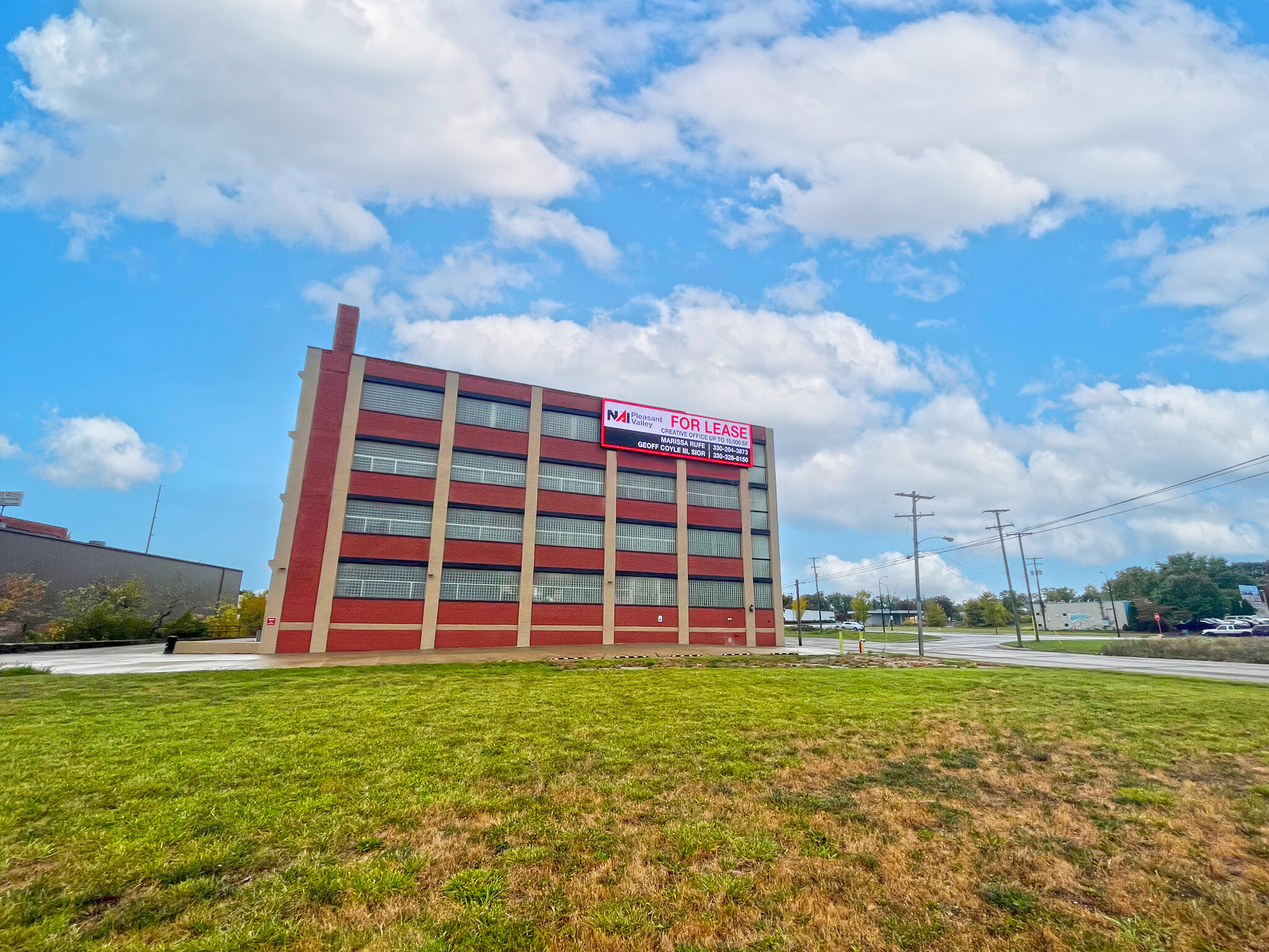 1025 S Broadway St, Akron, OH for Rent