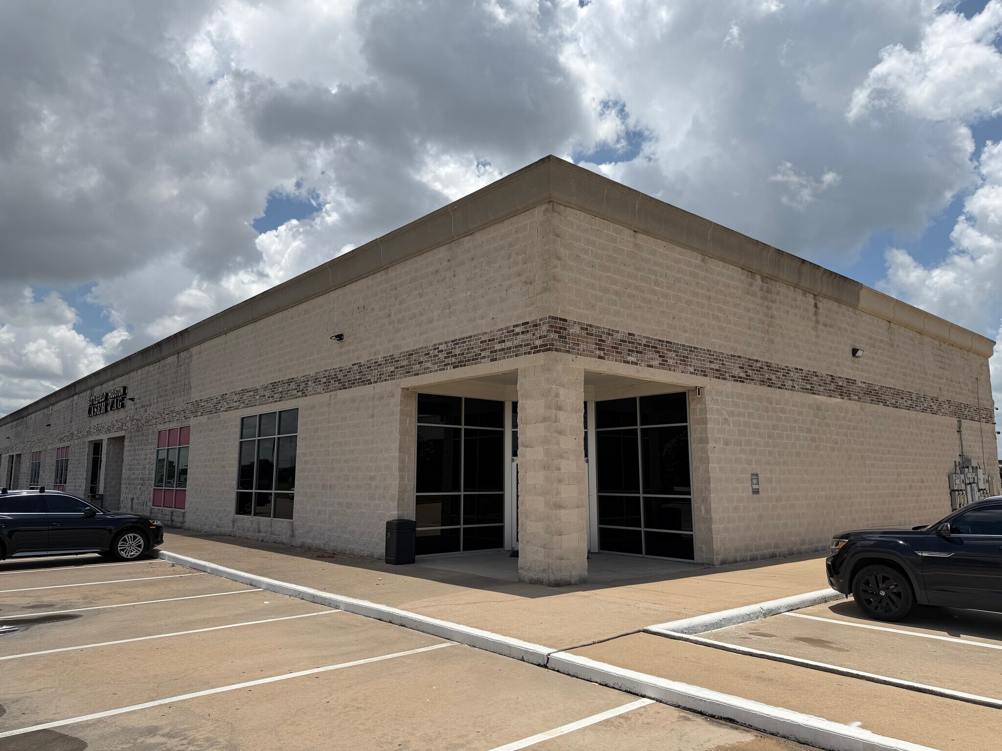 11755 W Little York Rd, Houston, TX for Rent