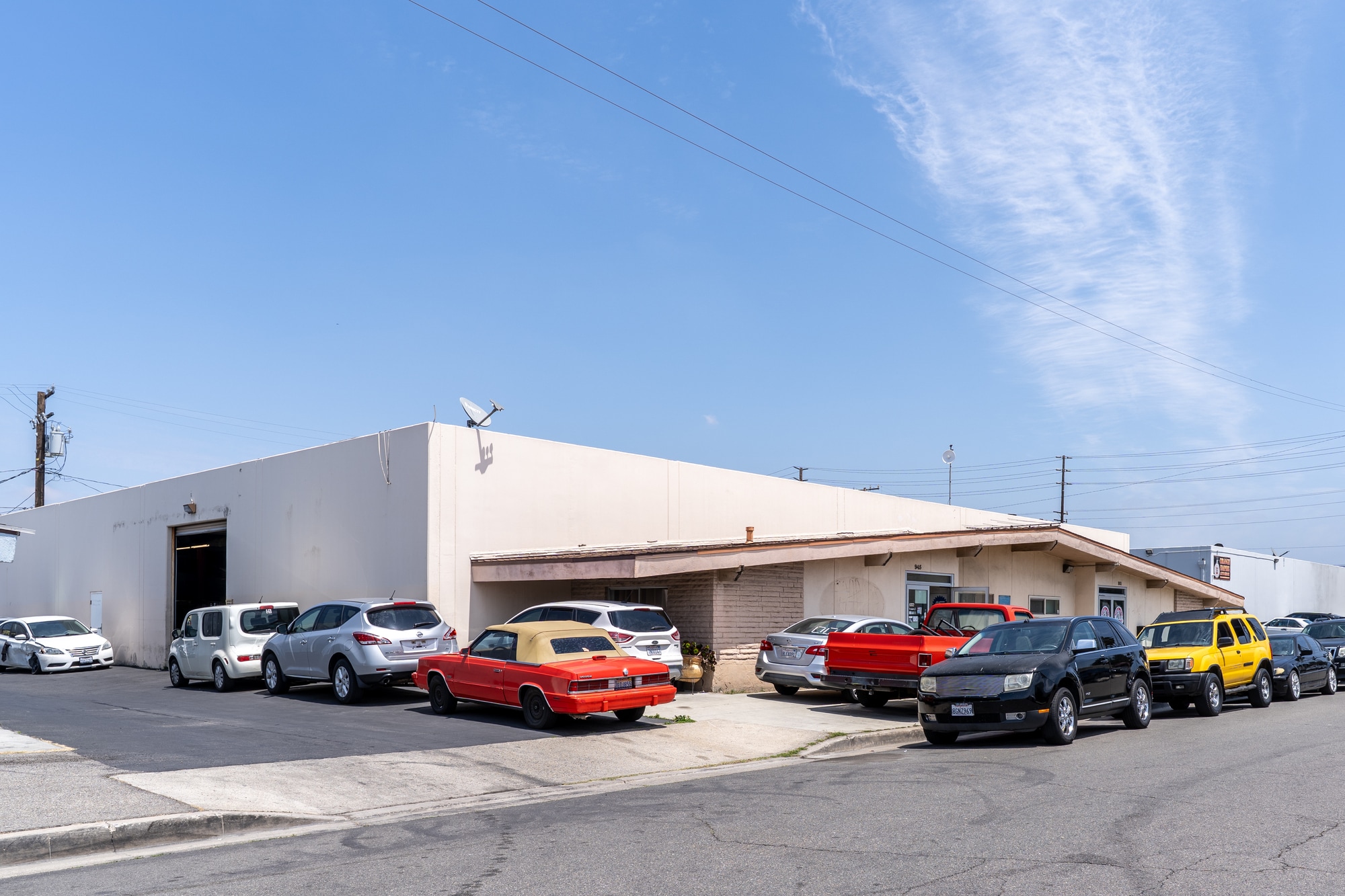 931-945 W Hoover Ave, Orange, CA for Sale