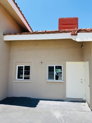 La Palma, CA Retail - 8471 Walker St