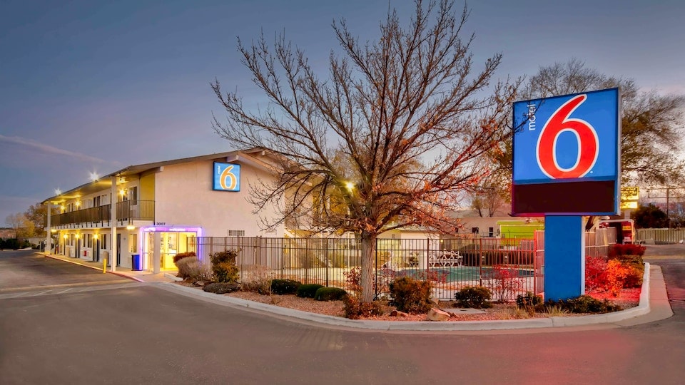 3007 Cerrillos Rd, Santa Fe, NM for Sale