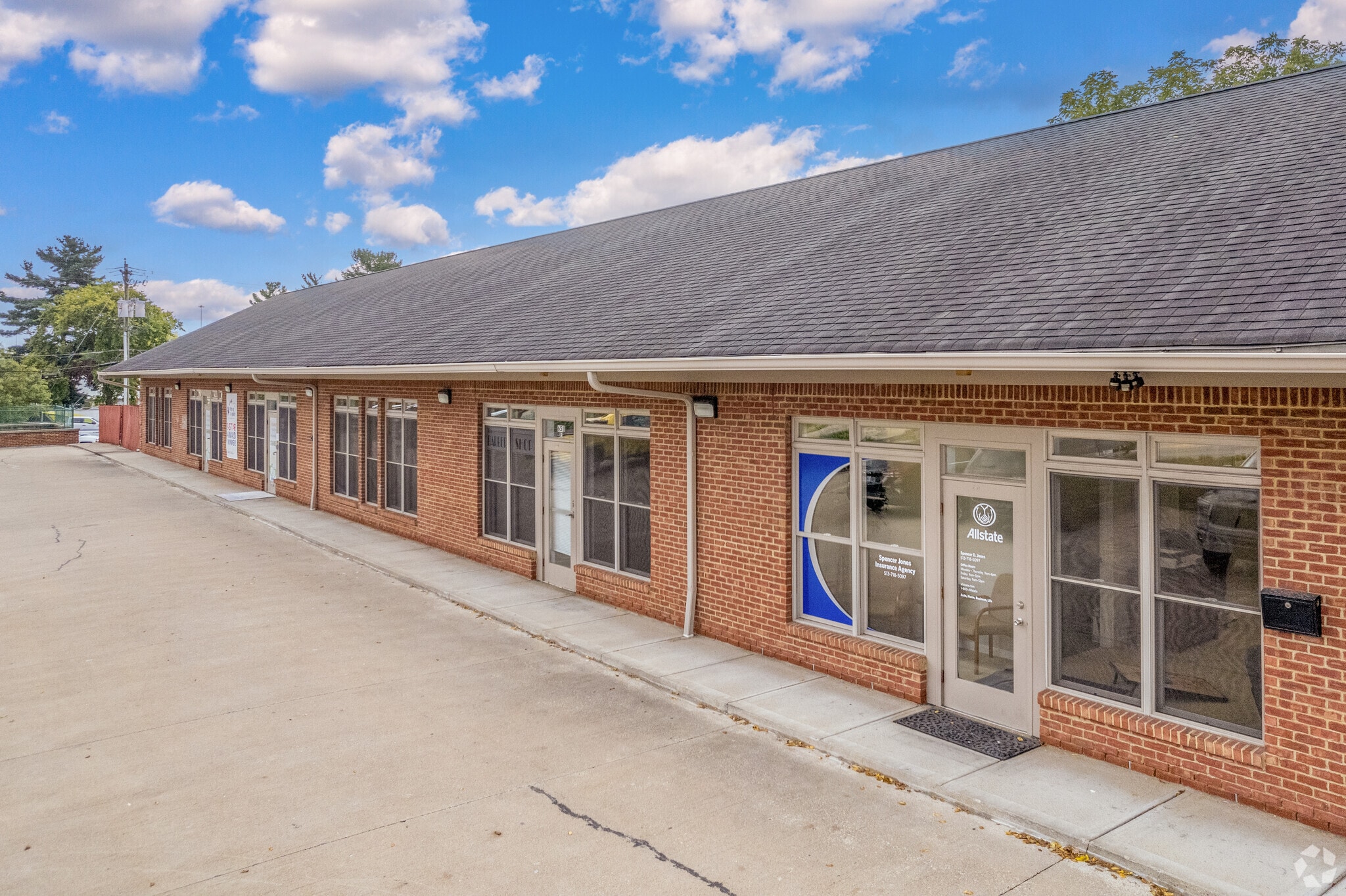 651 Cincinnati Batavia Pike, Cincinnati, OH for Rent