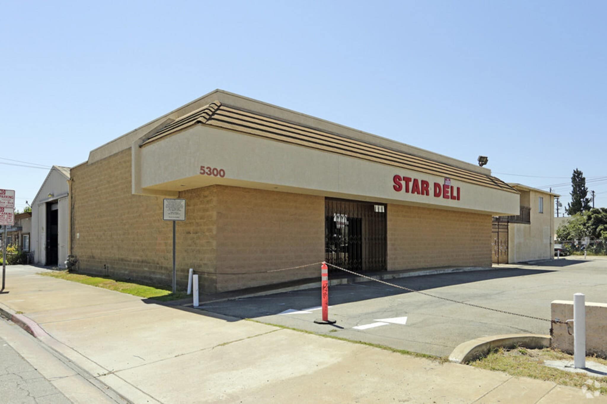 5300 Malabar St, Huntington Park, CA for Sale