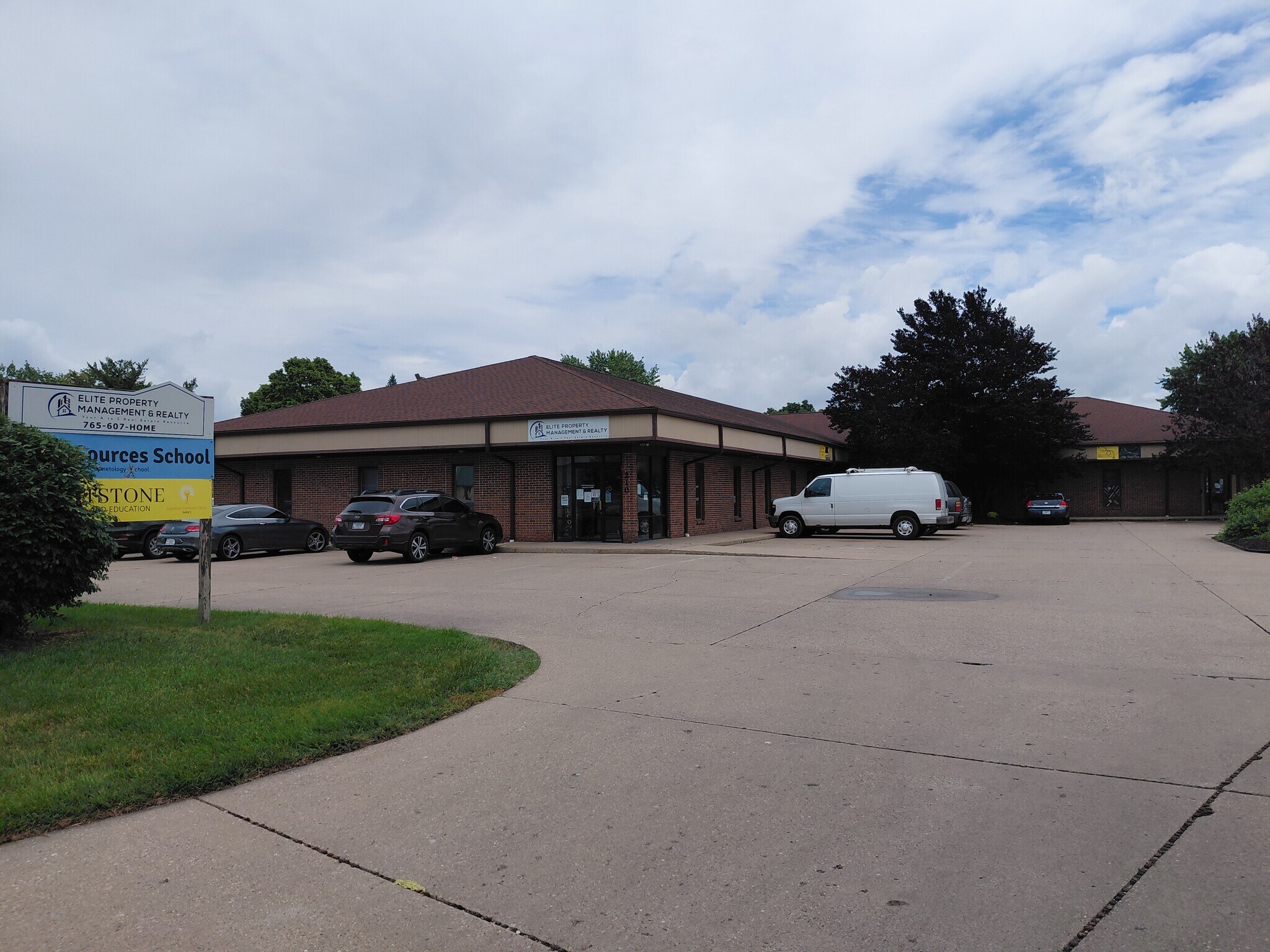 210-240 Professional Ct, Lafayette, IN for Sale
