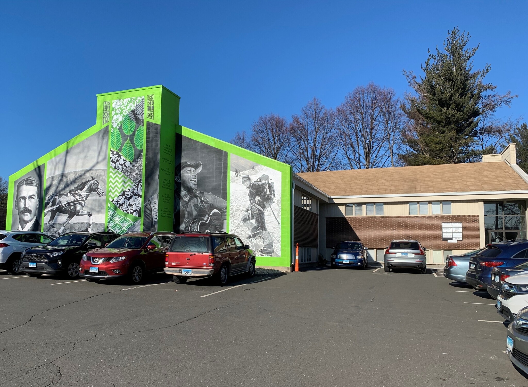 1100 New Britain Ave, West Hartford, CT for Rent