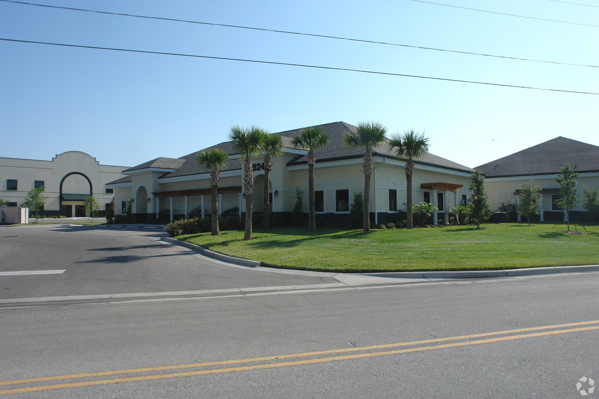 8240 118th Ave N, Largo, FL for Sale