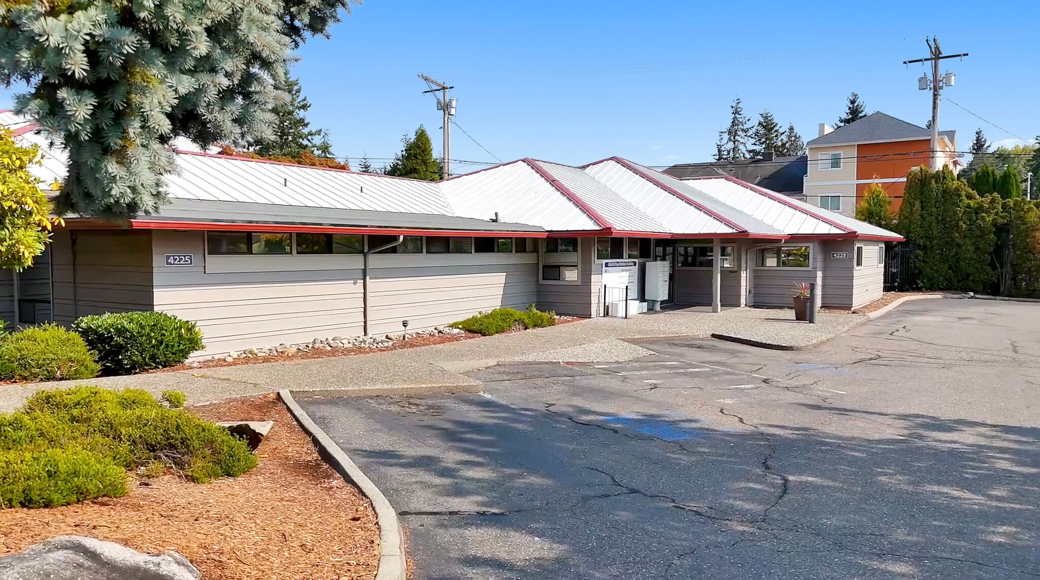 4225 Hoyt Ave, Everett, WA for Sale