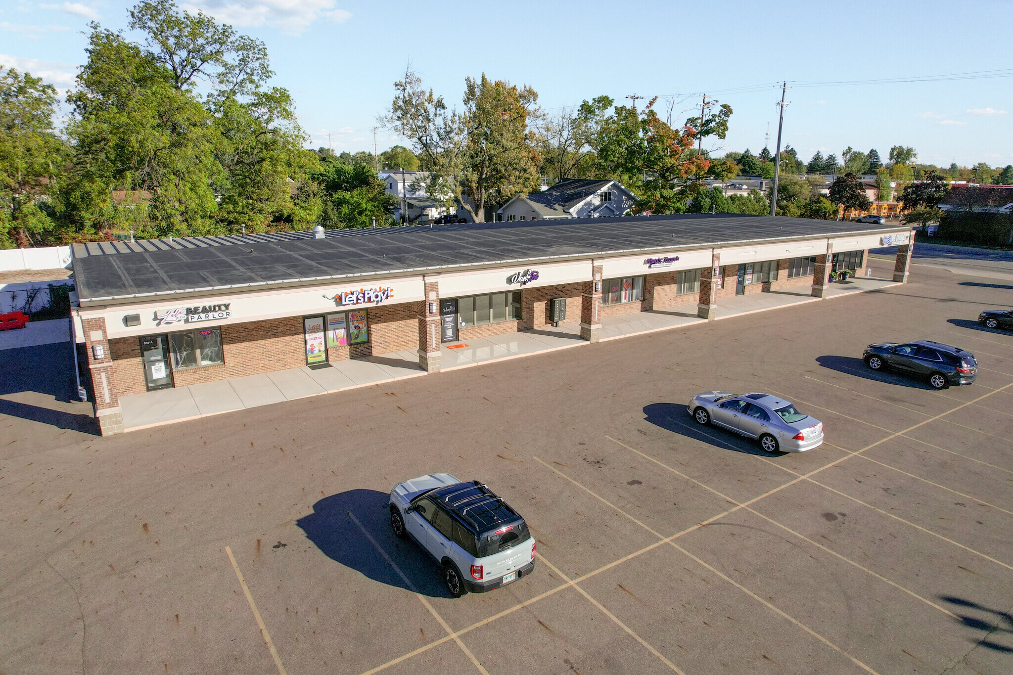 635 S Waverly Rd, Lansing, MI for Rent
