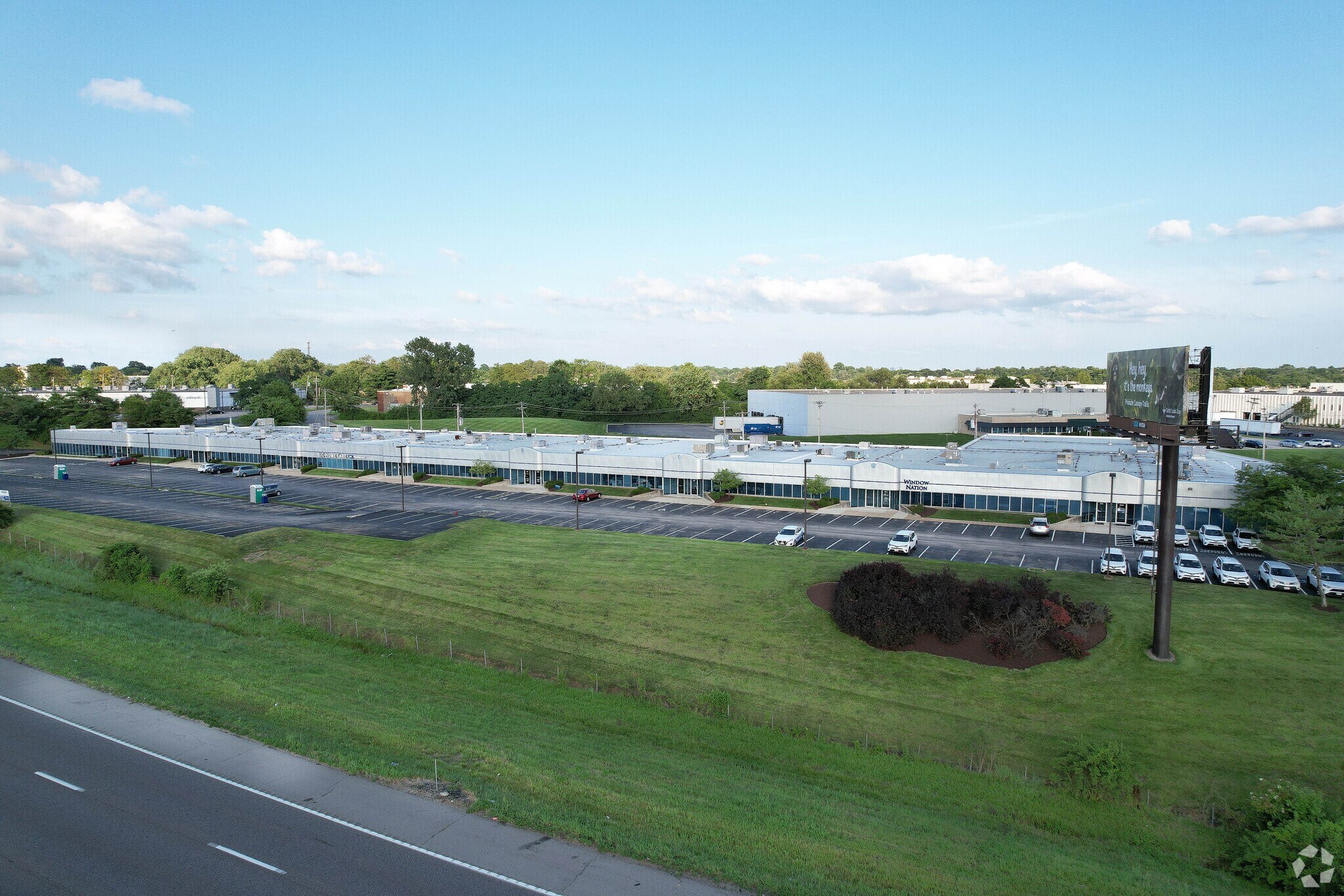 1901-1939 Belt Way Dr, Overland, MO for Rent