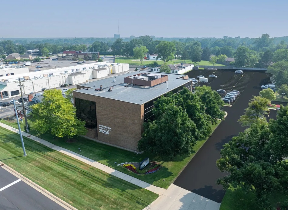 29255 Northwestern Hwy, Southfield, MI for Sale