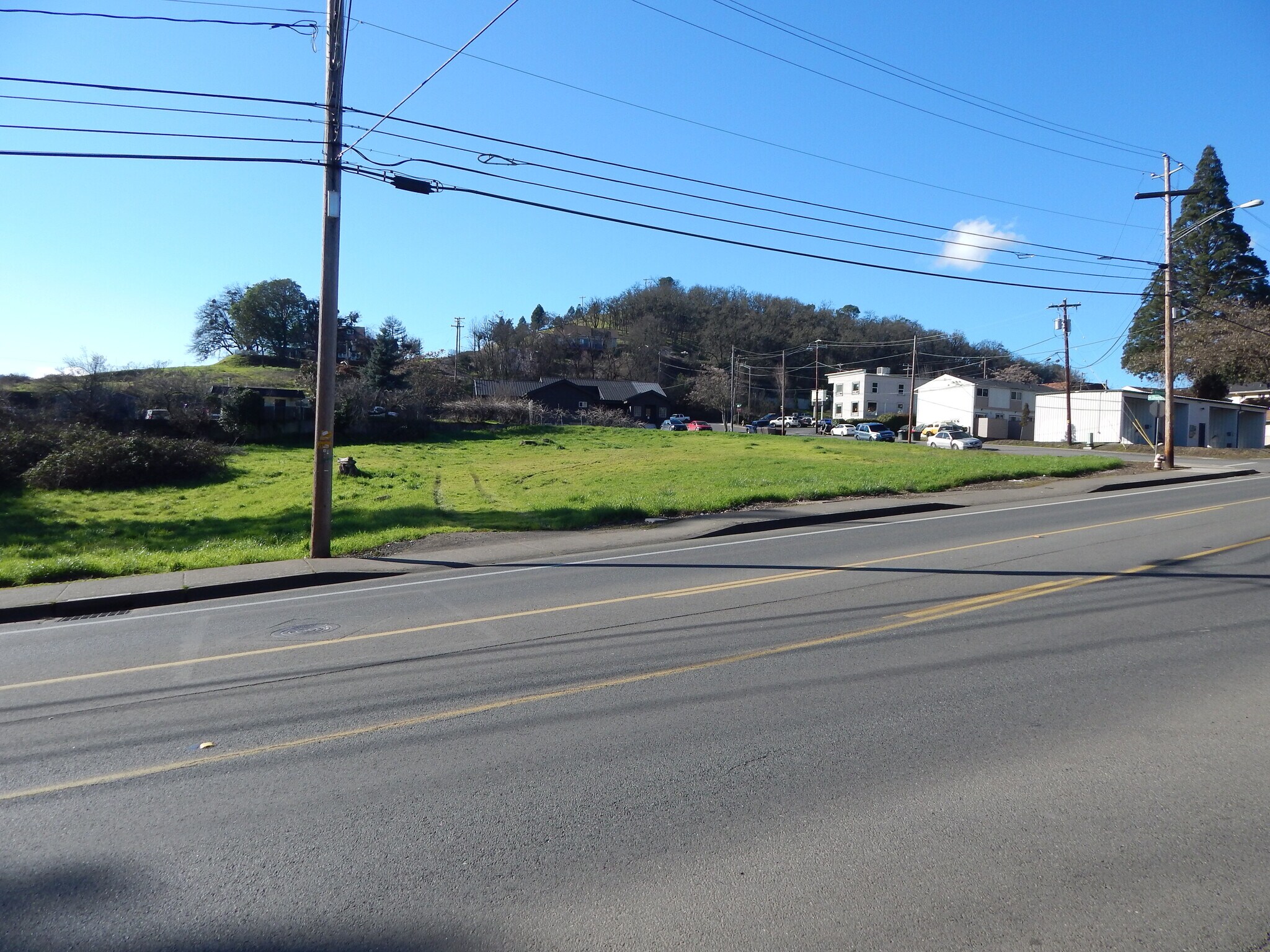 598 NE Winchester St, Roseburg, OR for Sale