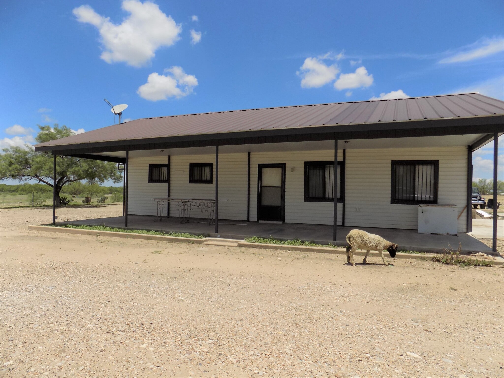 20541 FM 1021, El Indio, TX for Sale
