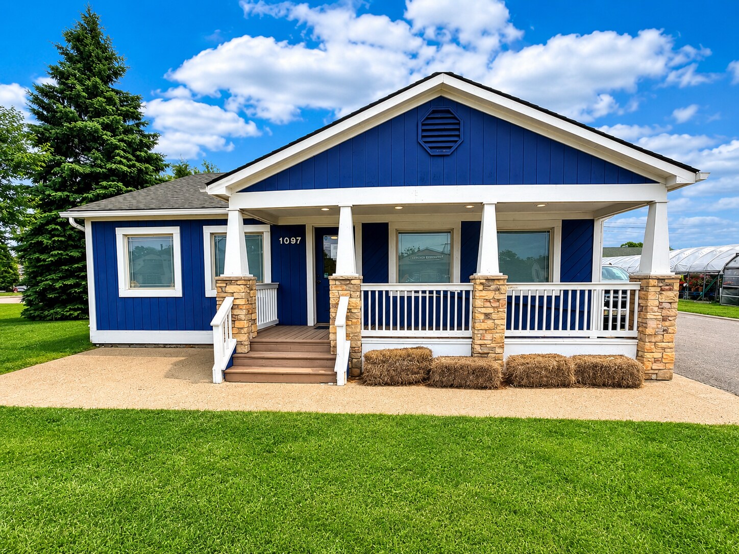 1097 S Lapeer Rd, Oxford, MI for Rent