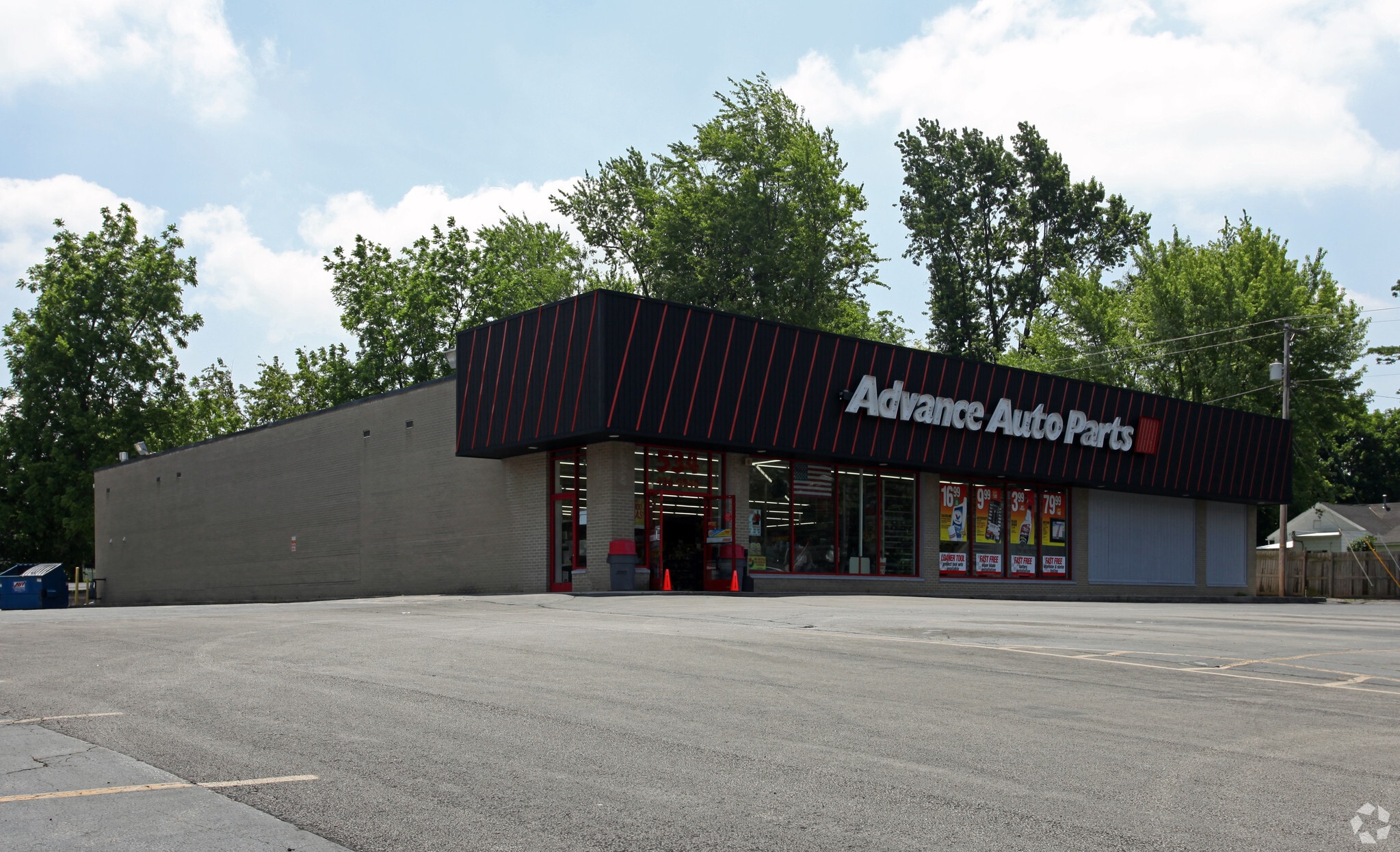 534 N Countyline St, Fostoria, OH for Sale
