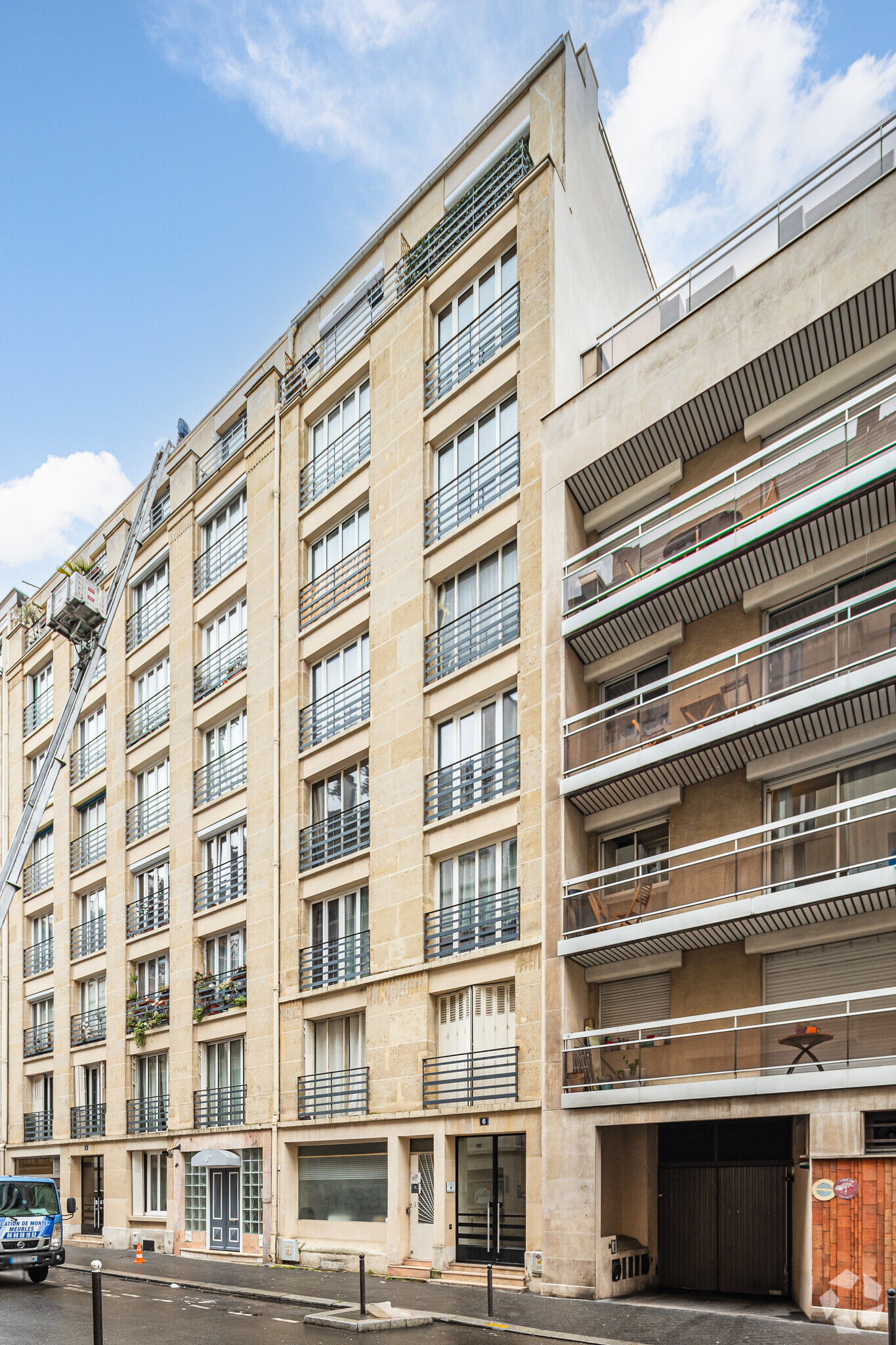 6-6 Bis Rue Emile Allez, Paris, PAR for Rent