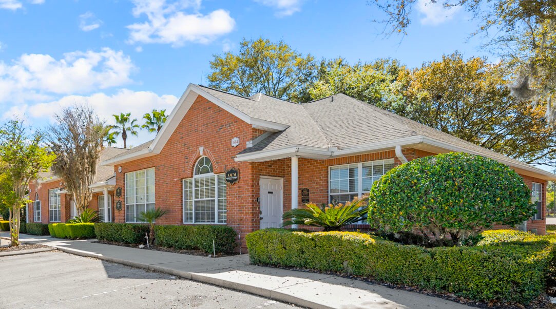 6817 Southpoint Pky, Jacksonville, FL for Rent