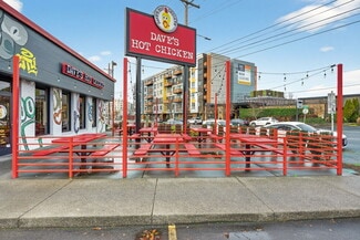 Portland, OR Fast Food - 2920 NE Sandy Blvd