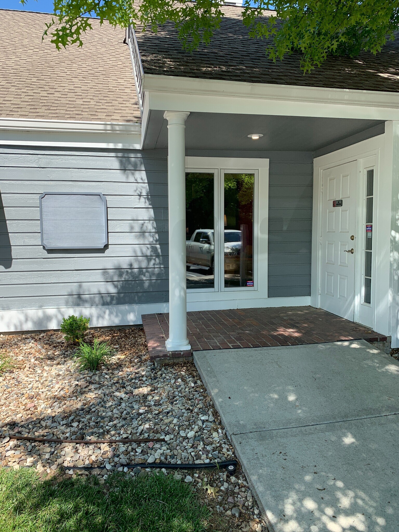 38 Westwoods Dr, Liberty, MO for Rent