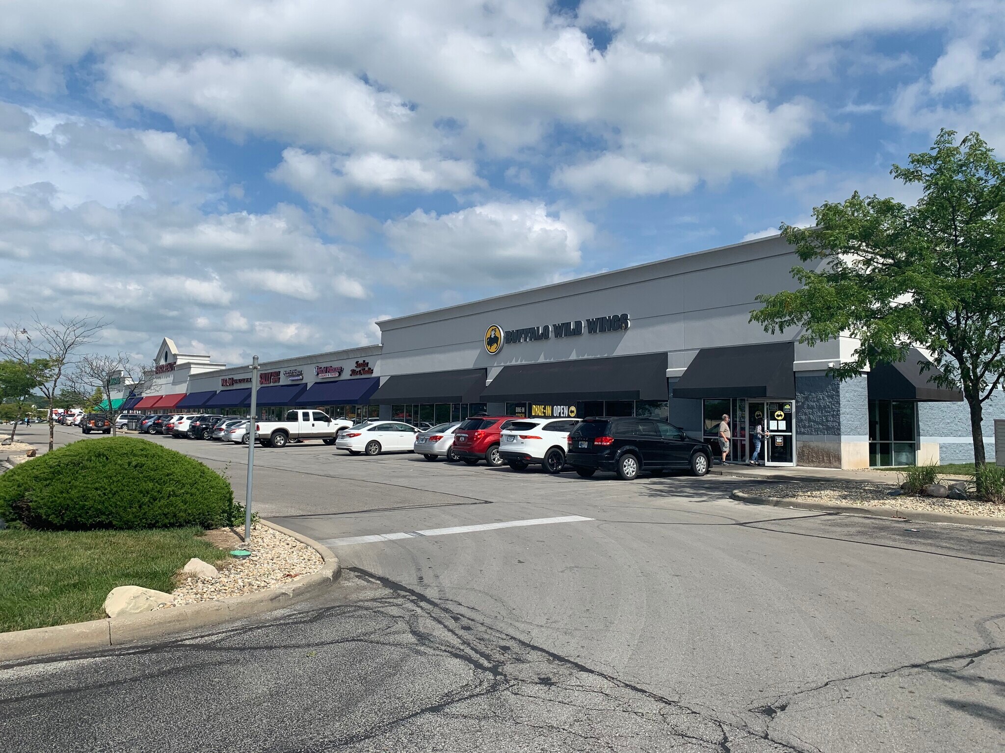 10625 Pendleton Pike, Indianapolis, IN for Rent