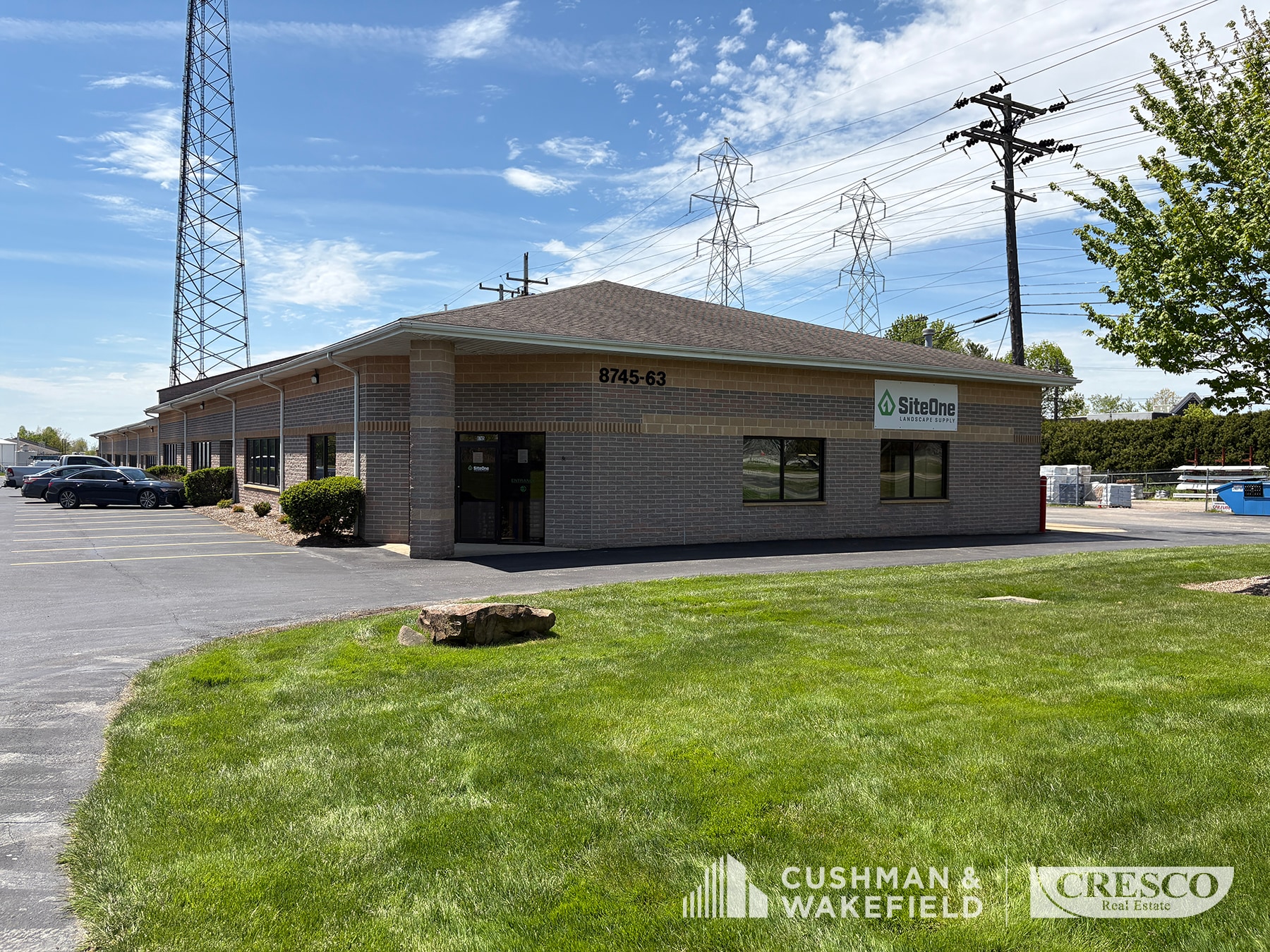 8745-8763 Mayfield Rd, Chesterland, OH for Rent
