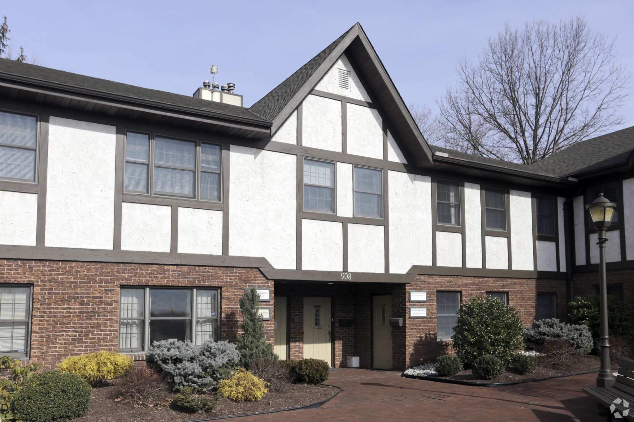 904 Pompton Ave, Cedar Grove, NJ for Rent