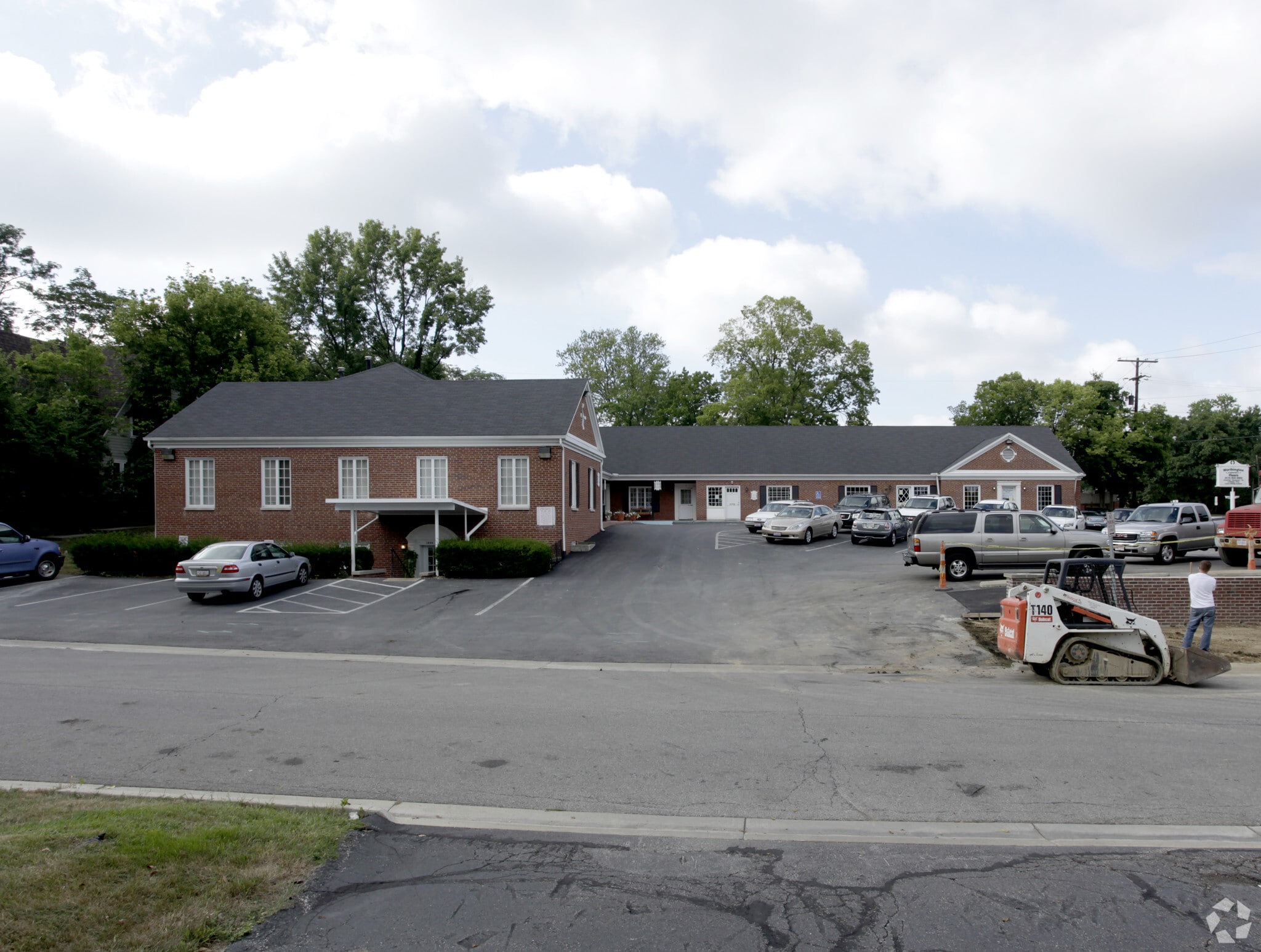 1000 High St N, Worthington, OH for Rent