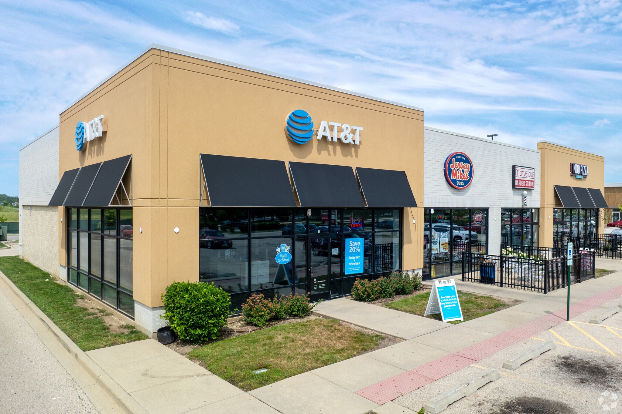 970-988 S Waukegan Rd, Waukegan, IL for Rent