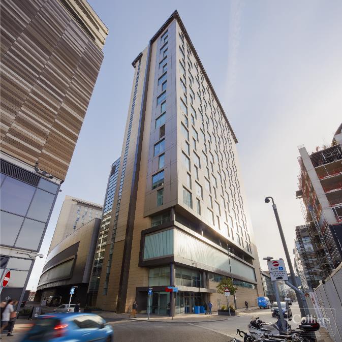 Broadway, Salford, LAN for Rent