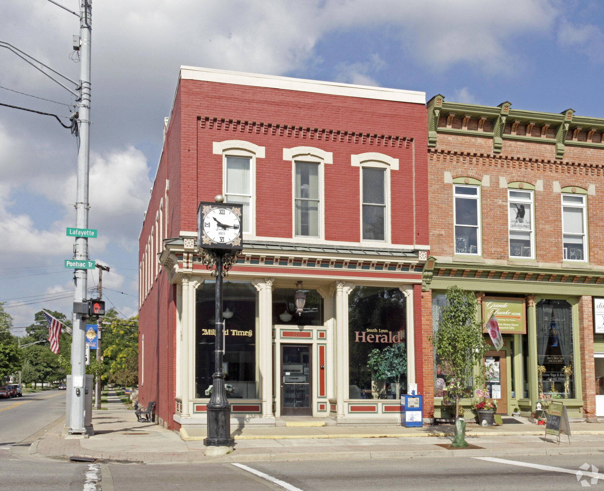 101 N Lafayette St, South Lyon, MI for Sale