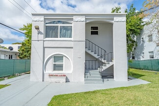 Miami, FL Apartments - 120 SW 20th Ave