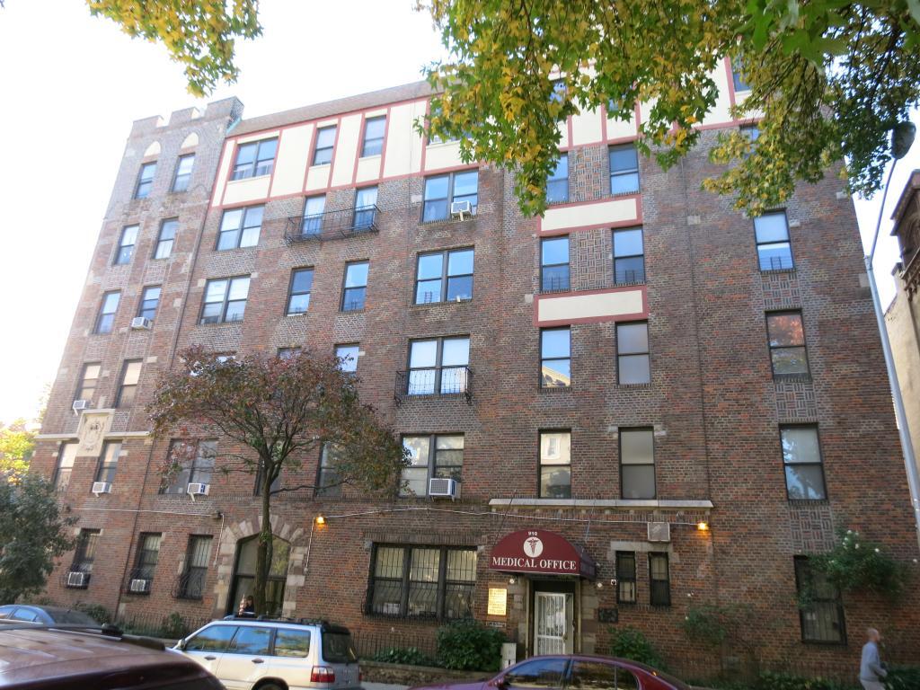 910 Park Pl, Brooklyn, NY for Sale