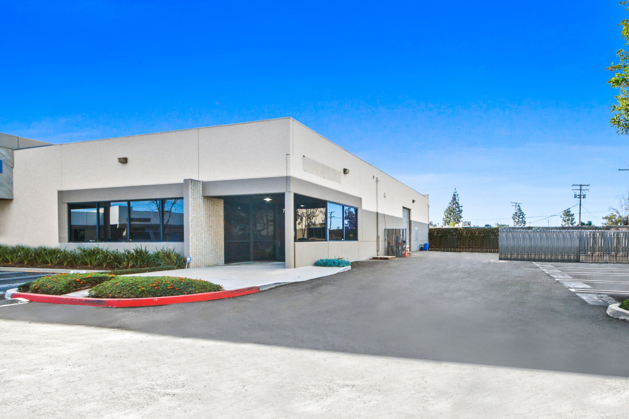 500 South Main Street Orange Ca 727 N Main St Orange, CA 92868 - Industrial Property for Lease on