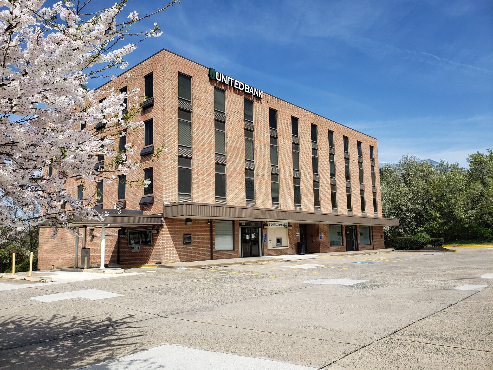7830 Backlick Rd, Springfield, VA for Rent