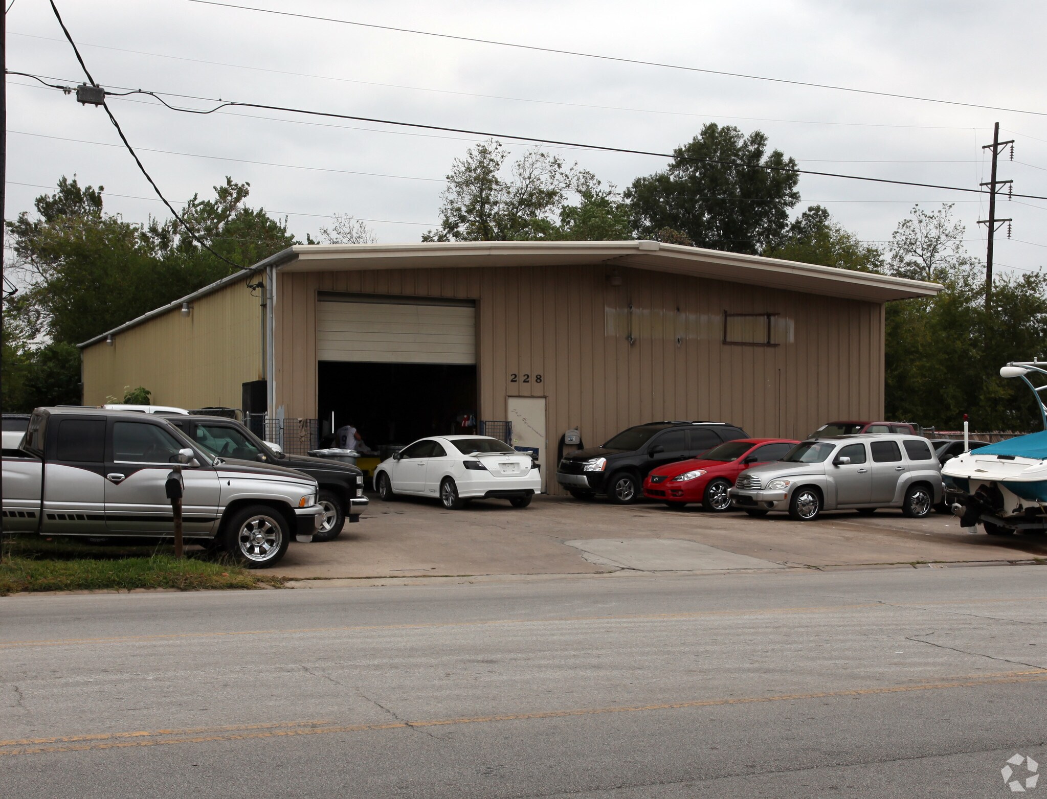 228 Main St Conroe, TX 77301 Retail Property for Lease on