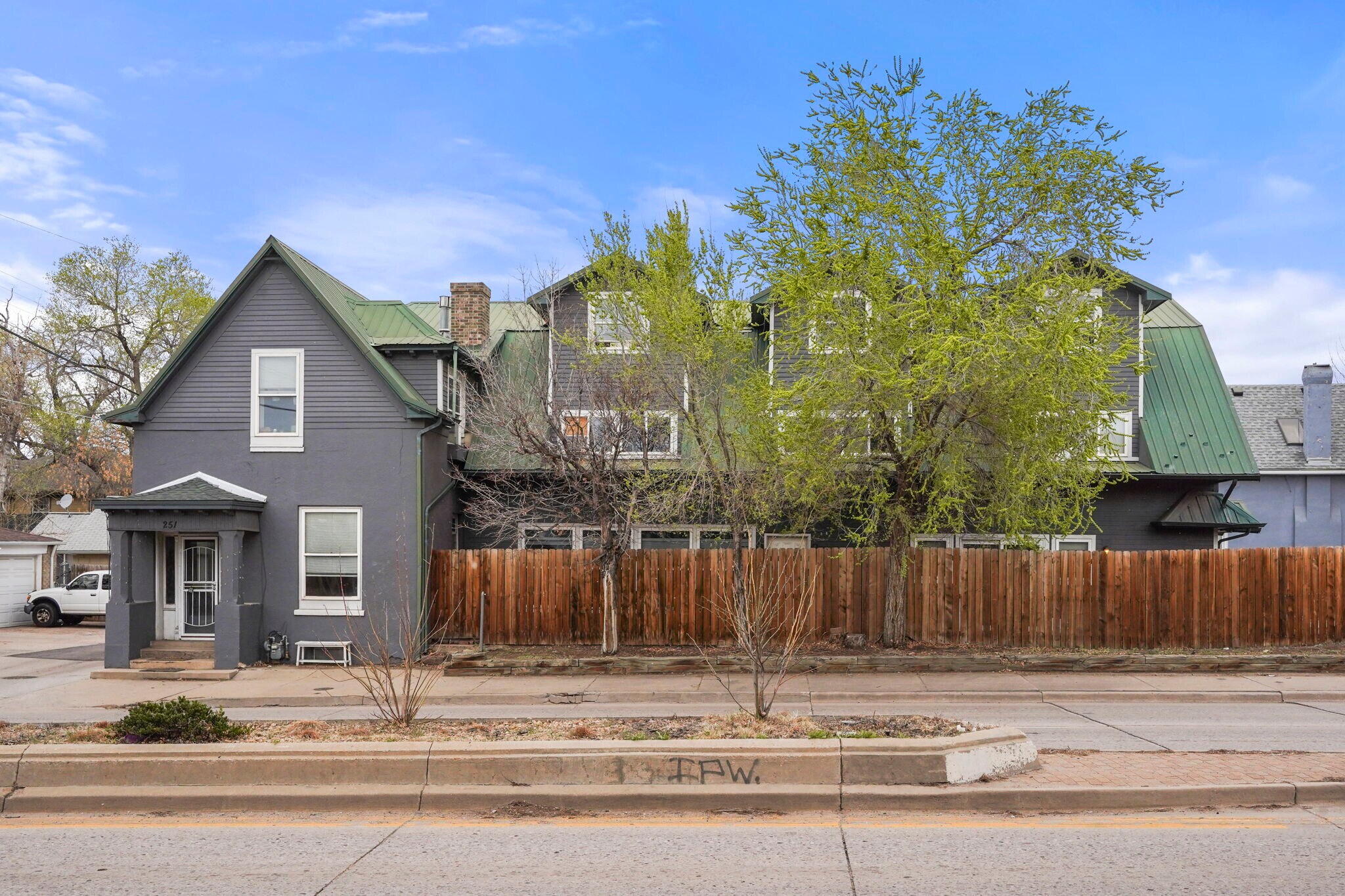 2087 S Grant St, Denver, CO for Sale