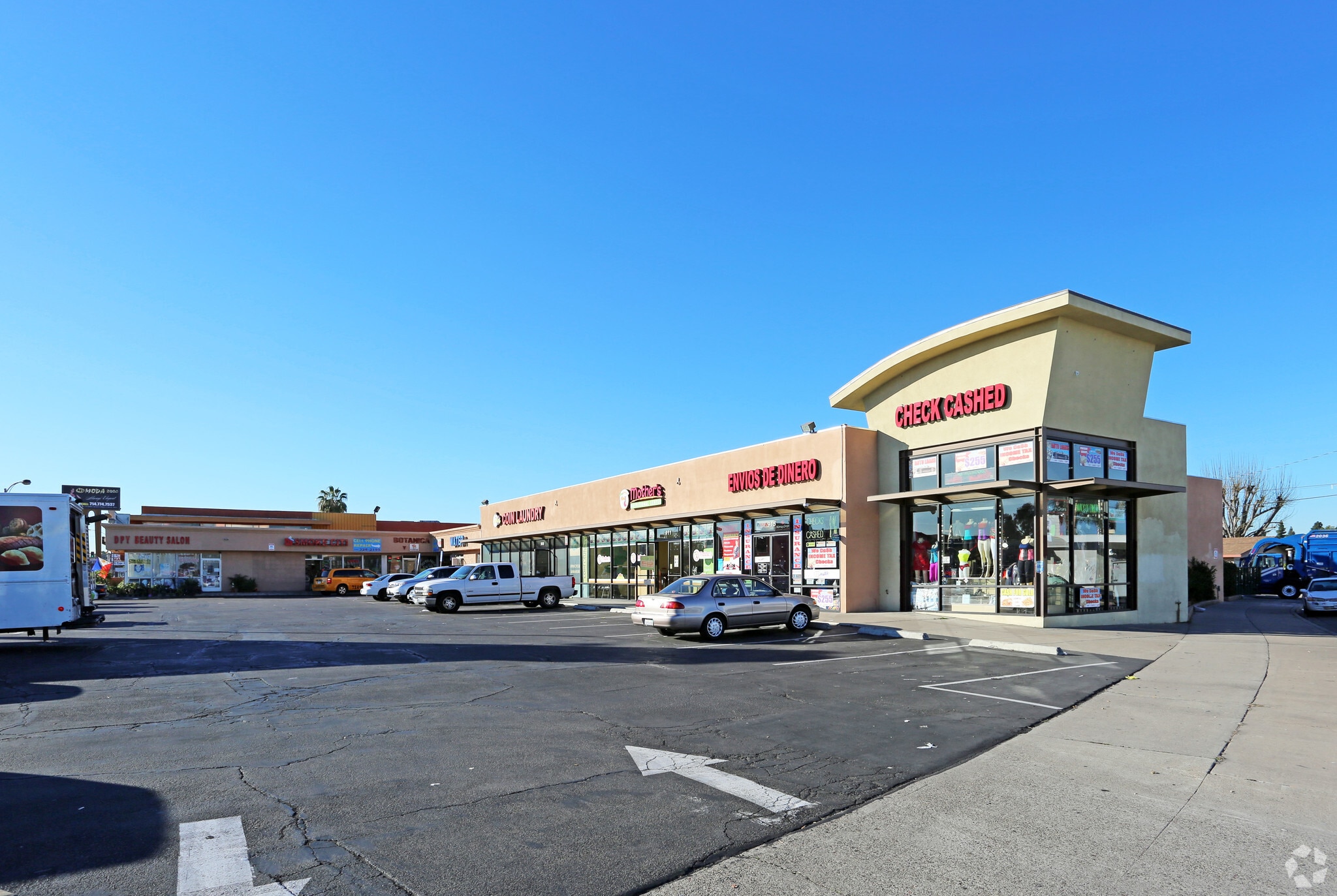 901-915 N Euclid St, Anaheim, CA for Rent