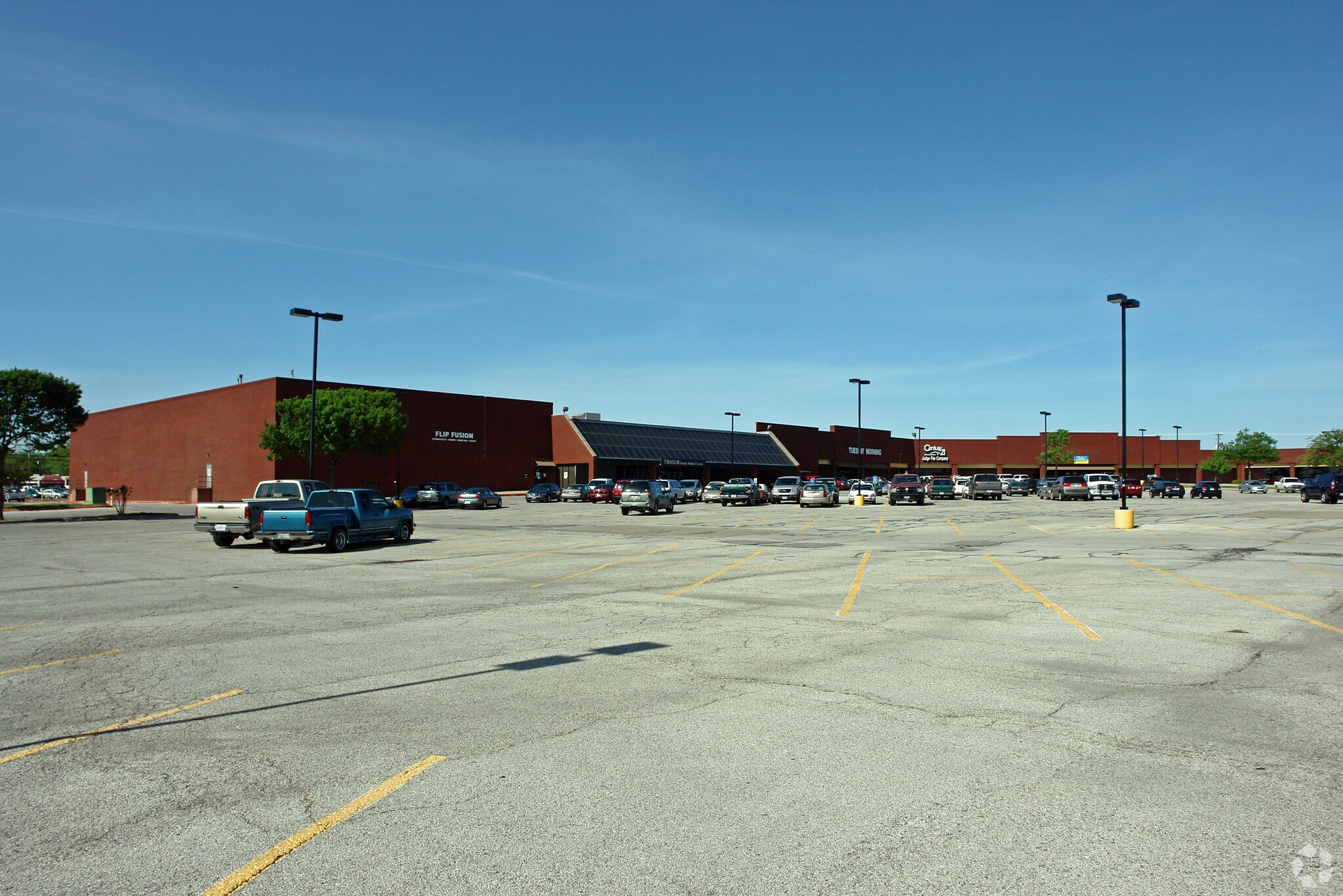 503-601 N Highway 77, Waxahachie, TX for Rent