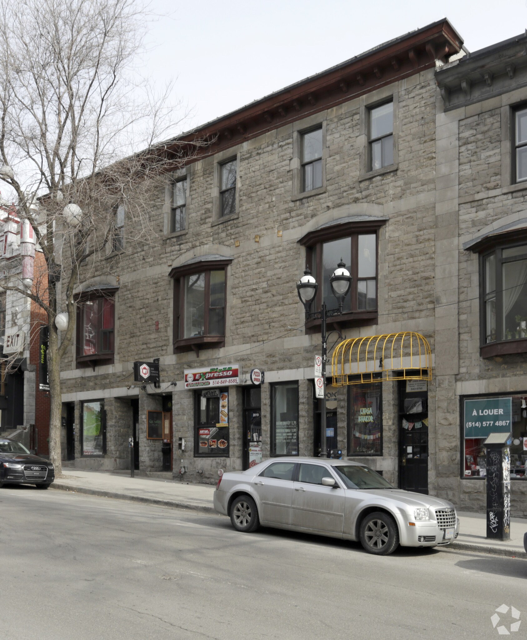 2015-2025 Rue Saint-Denis, Montréal, QC for Rent