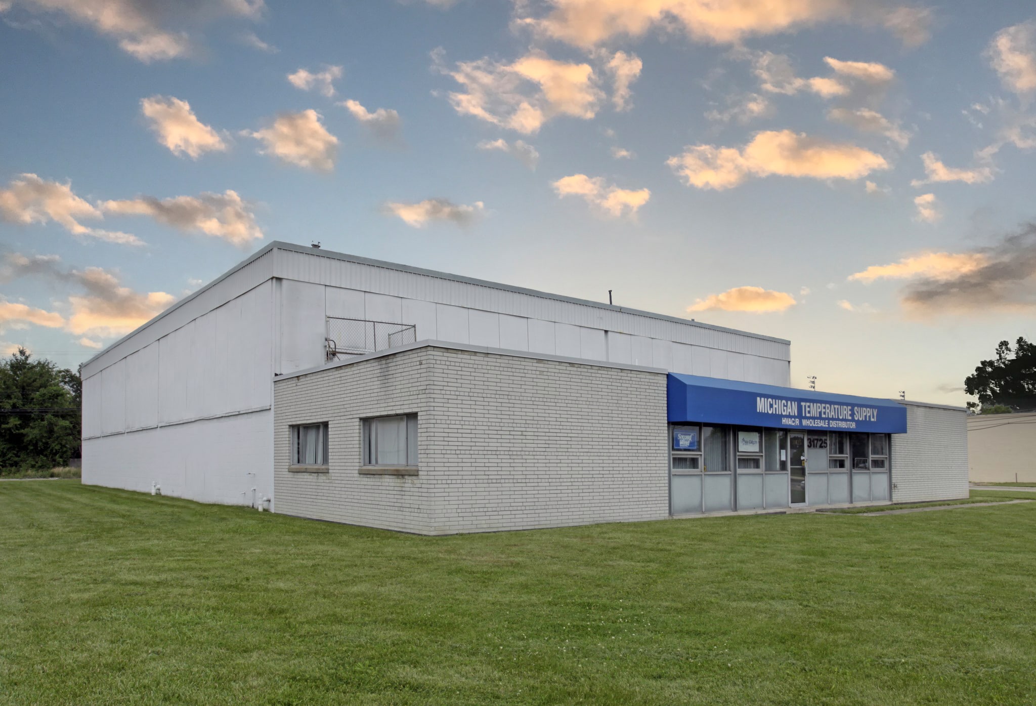 31725 Stephenson Hwy, Madison Heights, MI for Rent