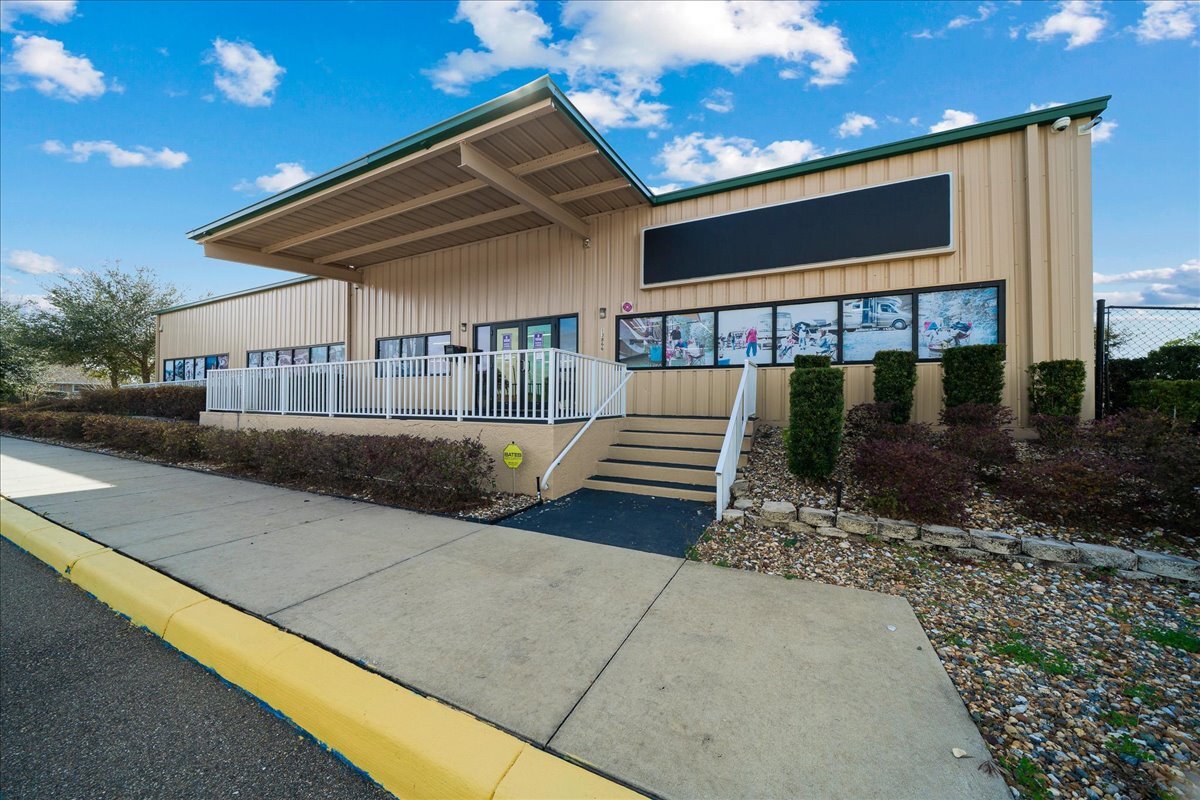 13866 S Us-441, Summerfield, FL for Sale