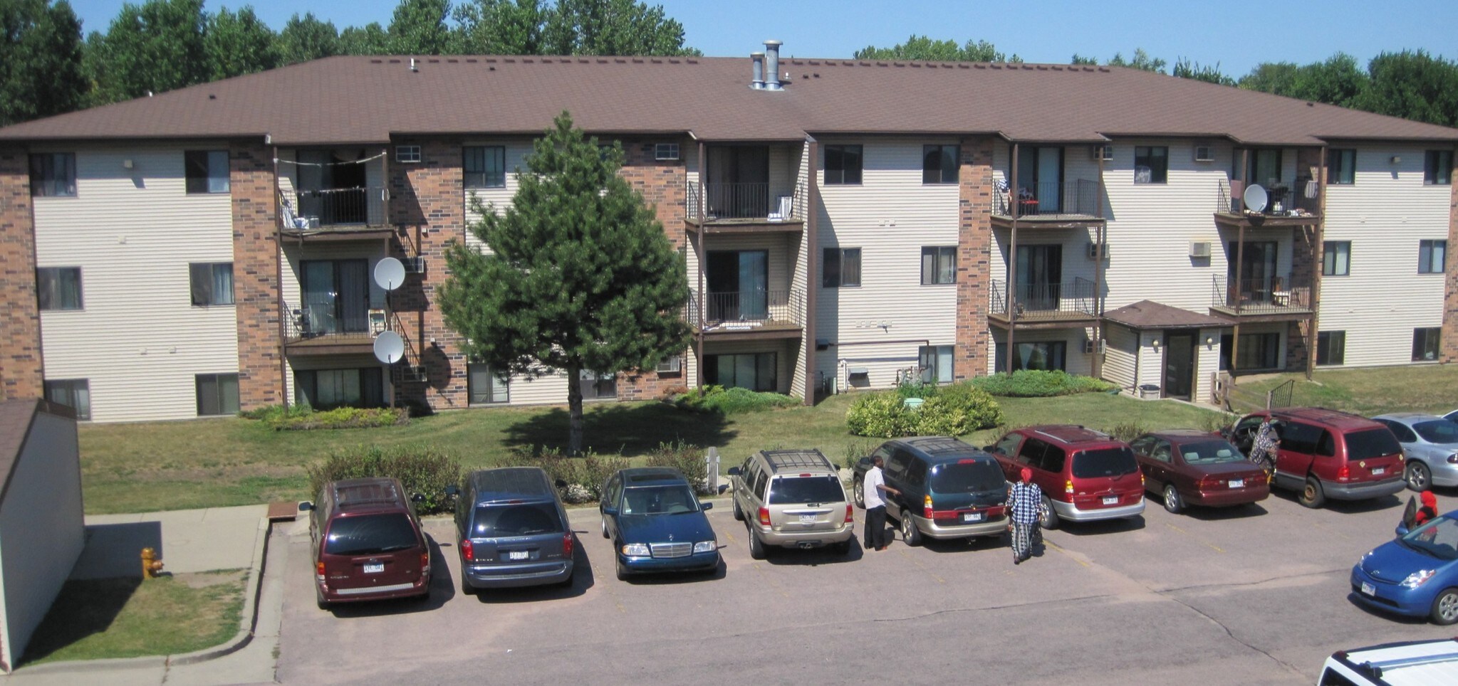 901-909 N Cleveland Ave, Sioux Falls, SD for Sale