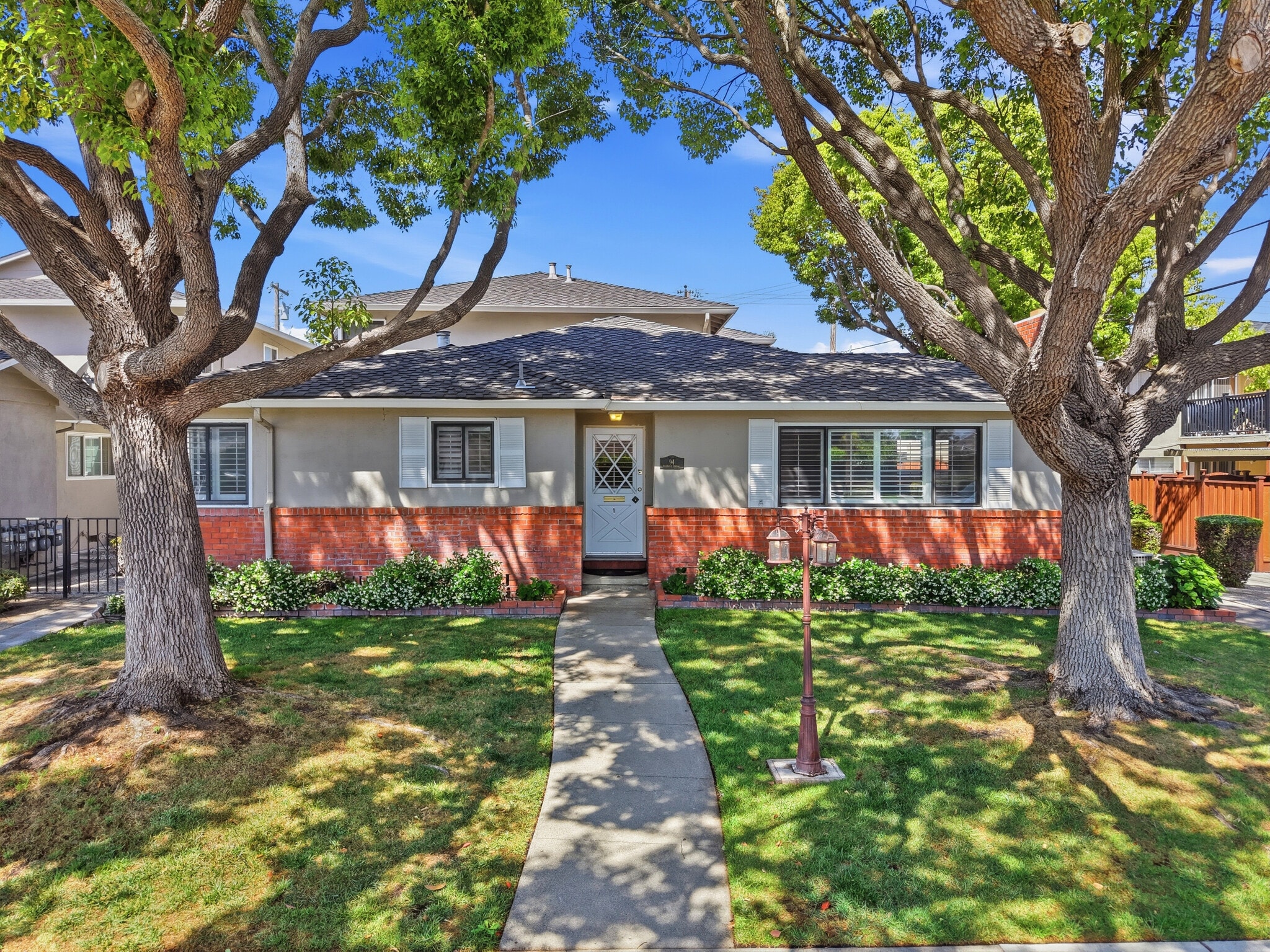 94 Roxbury St, Santa Clara, CA for Sale