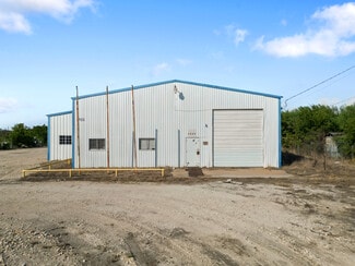 Bryan, TX Warehouse - 2900 Clarks Ln