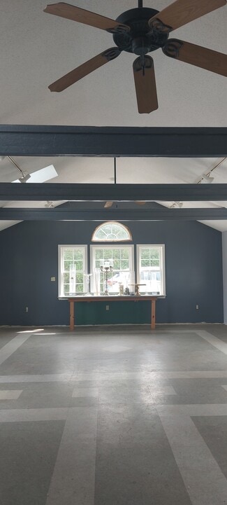 Norwich, CT Retail - 50 Pine St